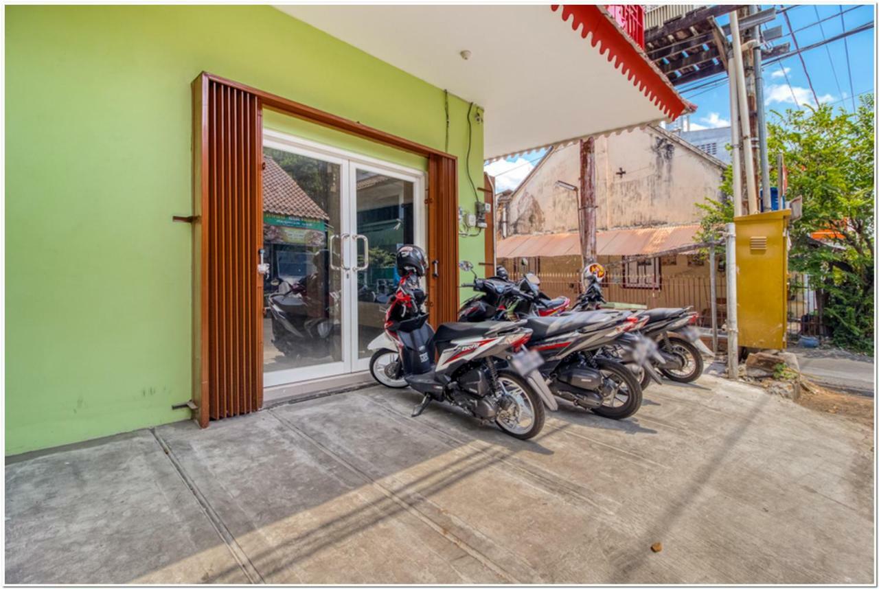 Reddoorz Near Ramai Mall Malioboro Yogyakarta Bagian luar foto