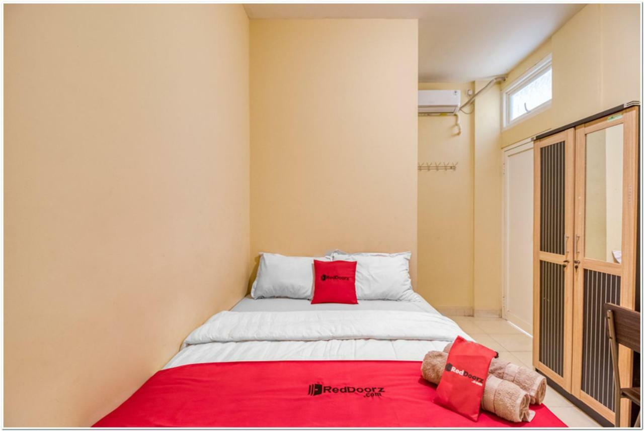Reddoorz Near Ramai Mall Malioboro Yogyakarta Bagian luar foto